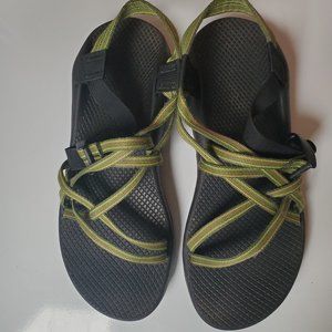 Green and black Chacos sandals, Womens size 10